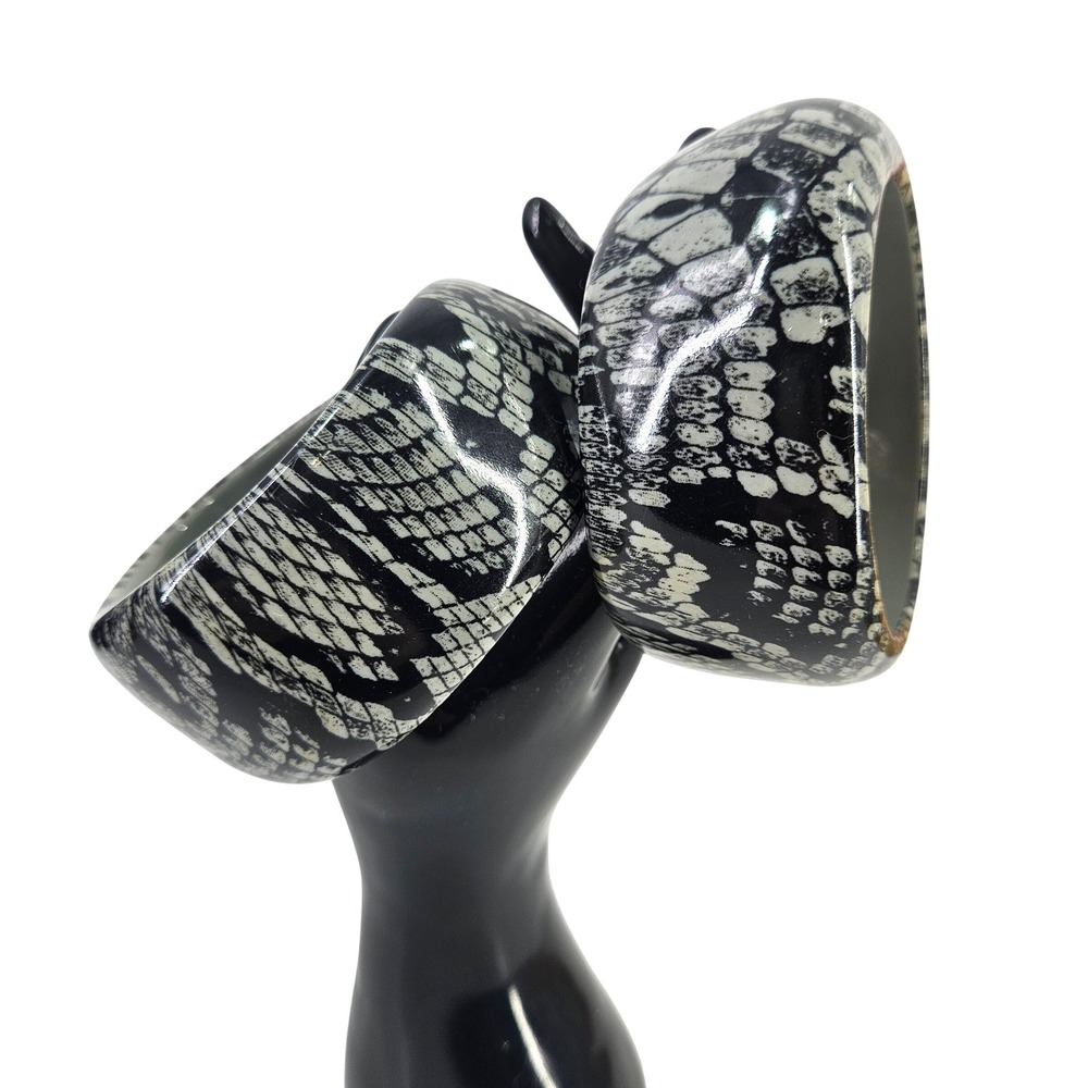 Vintage 90s/ y2k 2 Chunky Snake Skin Print Bangle Braceletsβ Black Resin Cuff
